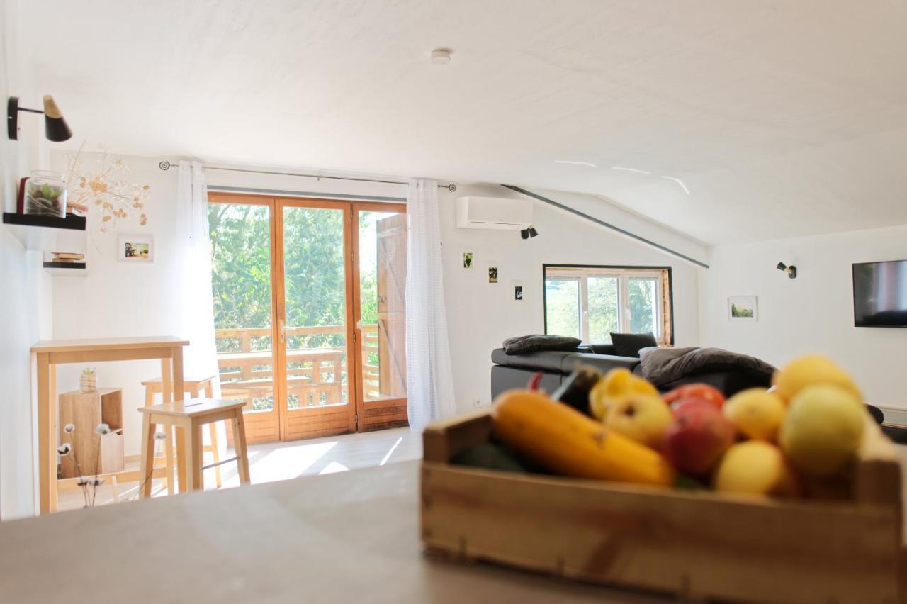 Chalet En Pleine Nature Pomerol Extérieur photo